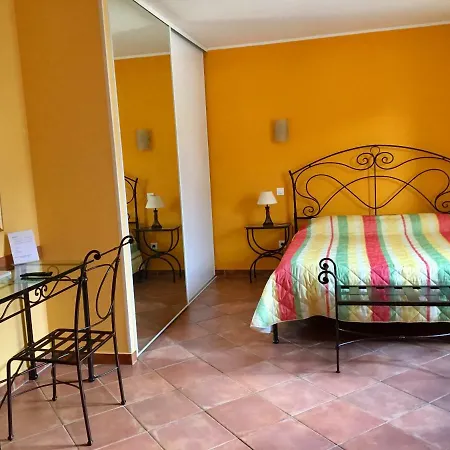 Du Vignoble Szálloda 3*